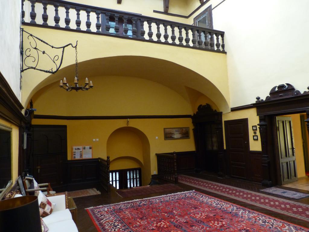 Palac Jastrowiec Exteriér fotografie